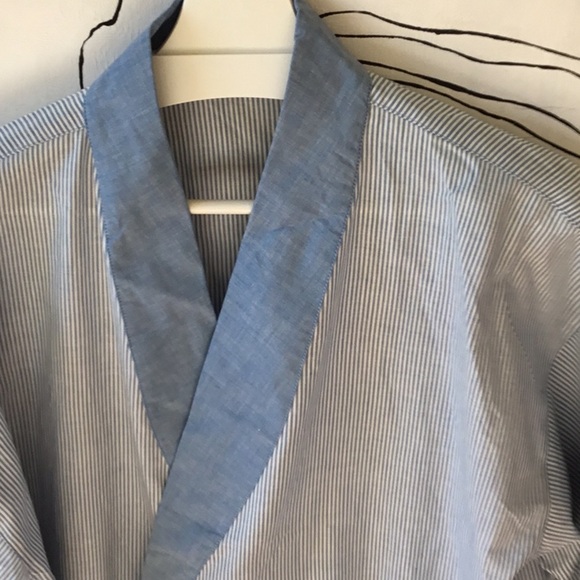 Kimono Style Robe - Picture 2 of 7